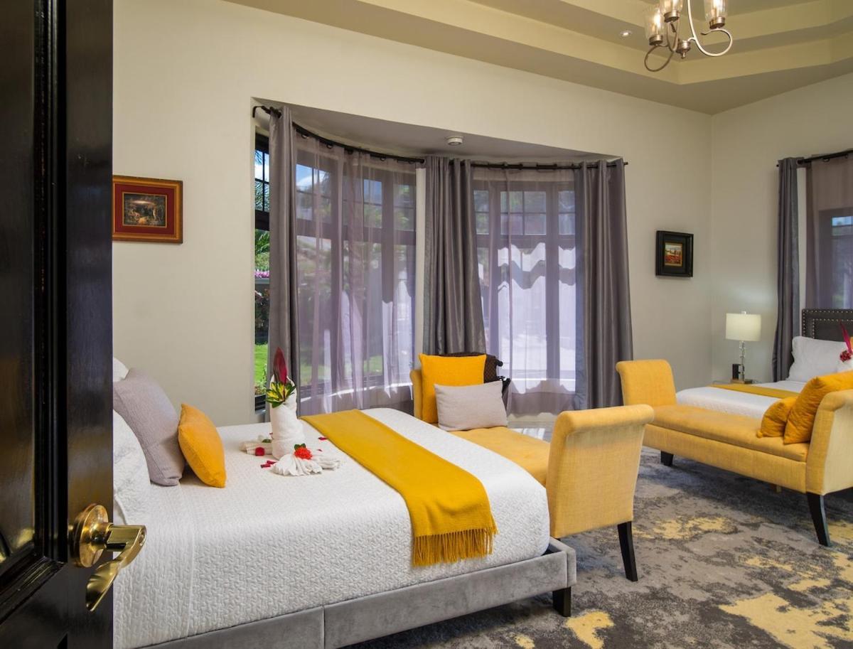 Villa Mimosa Jamaica Exclusive Luxury Stay- Resort Vibe Дискавъри Бей Екстериор снимка