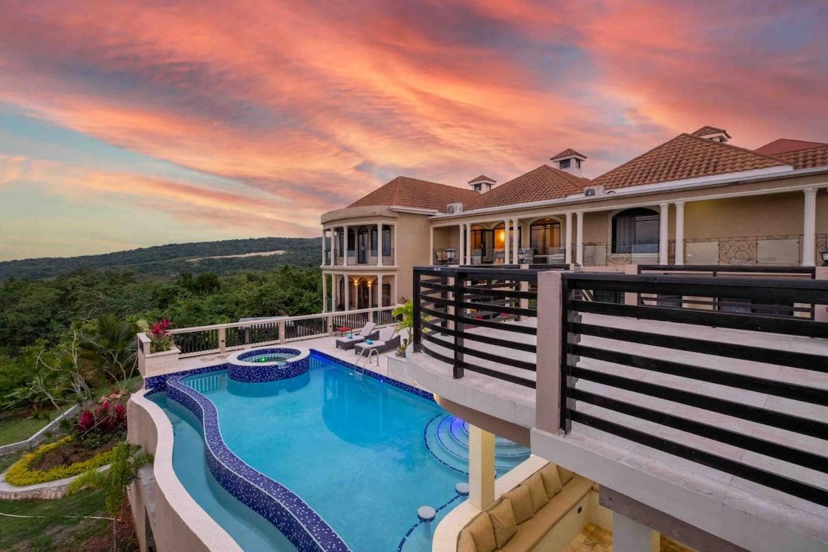 Villa Mimosa Jamaica Exclusive Luxury Stay- Resort Vibe Дискавъри Бей Екстериор снимка