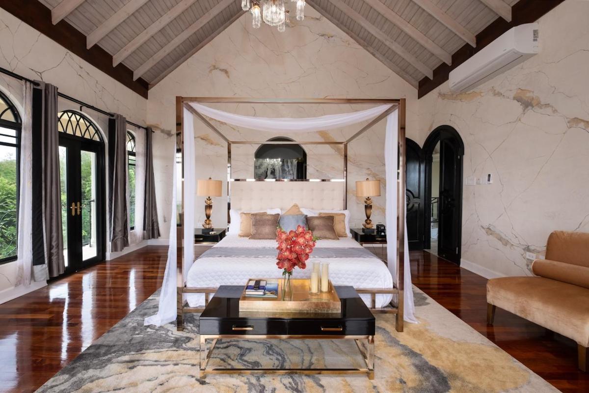 Villa Mimosa Jamaica Exclusive Luxury Stay- Resort Vibe Дискавъри Бей Екстериор снимка